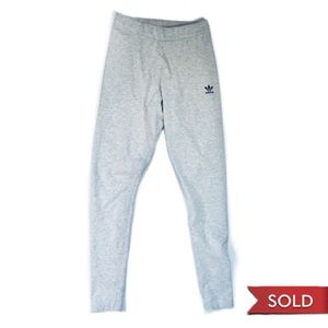 SOLD OUT (12/14/2021) ADIDAS High-Waisted Leggings “Trefoil Essentials”